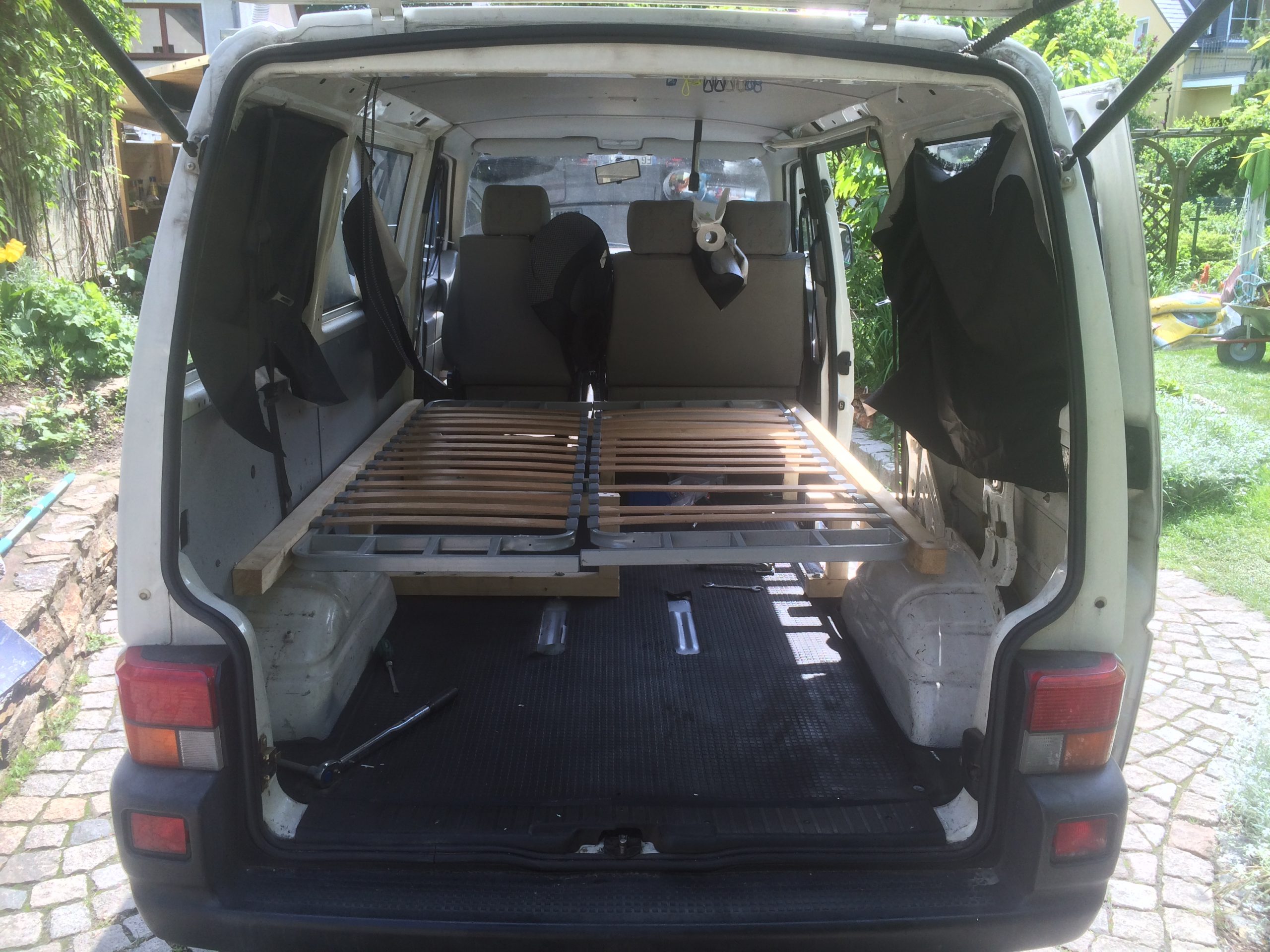 VW T4 Project – Interior construction – Realization - first beddinge test